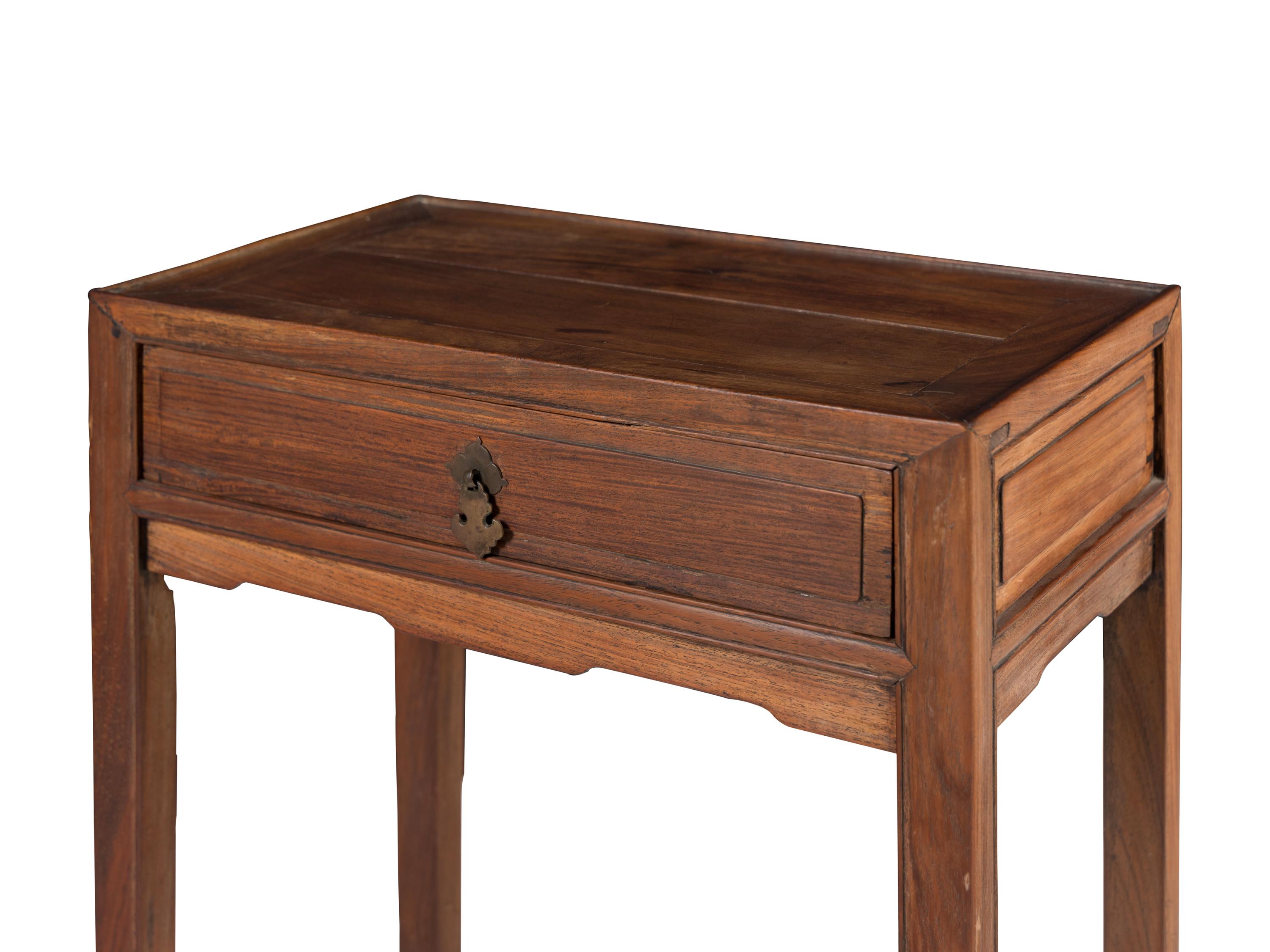 A Chinese Huanghuali and Mixed Hardwood Side Table, Early-Mid 20th Century 近代 黃花梨及硬木邊桌