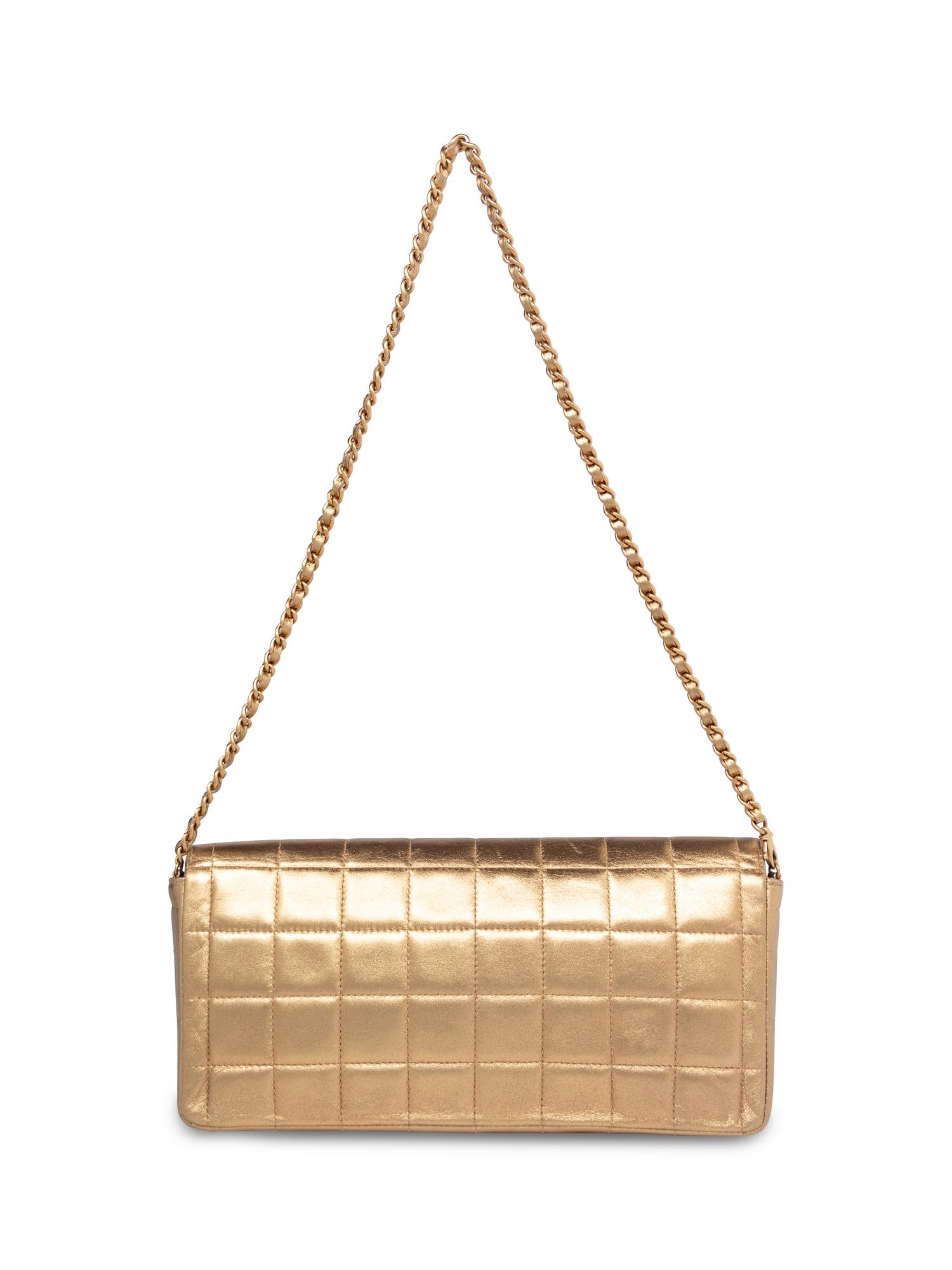 Chanel Chocolate Bar Shoulder Bag in Gold Lambskin
