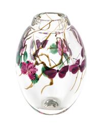 Lundberg Studios, DAVENPORT, CA, 1986, a glass vase