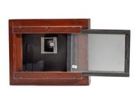 [EARLY PHOTOGRAPHY]. "New Gem" multiplying camera. Simon Wing & Co. Ca 1901.