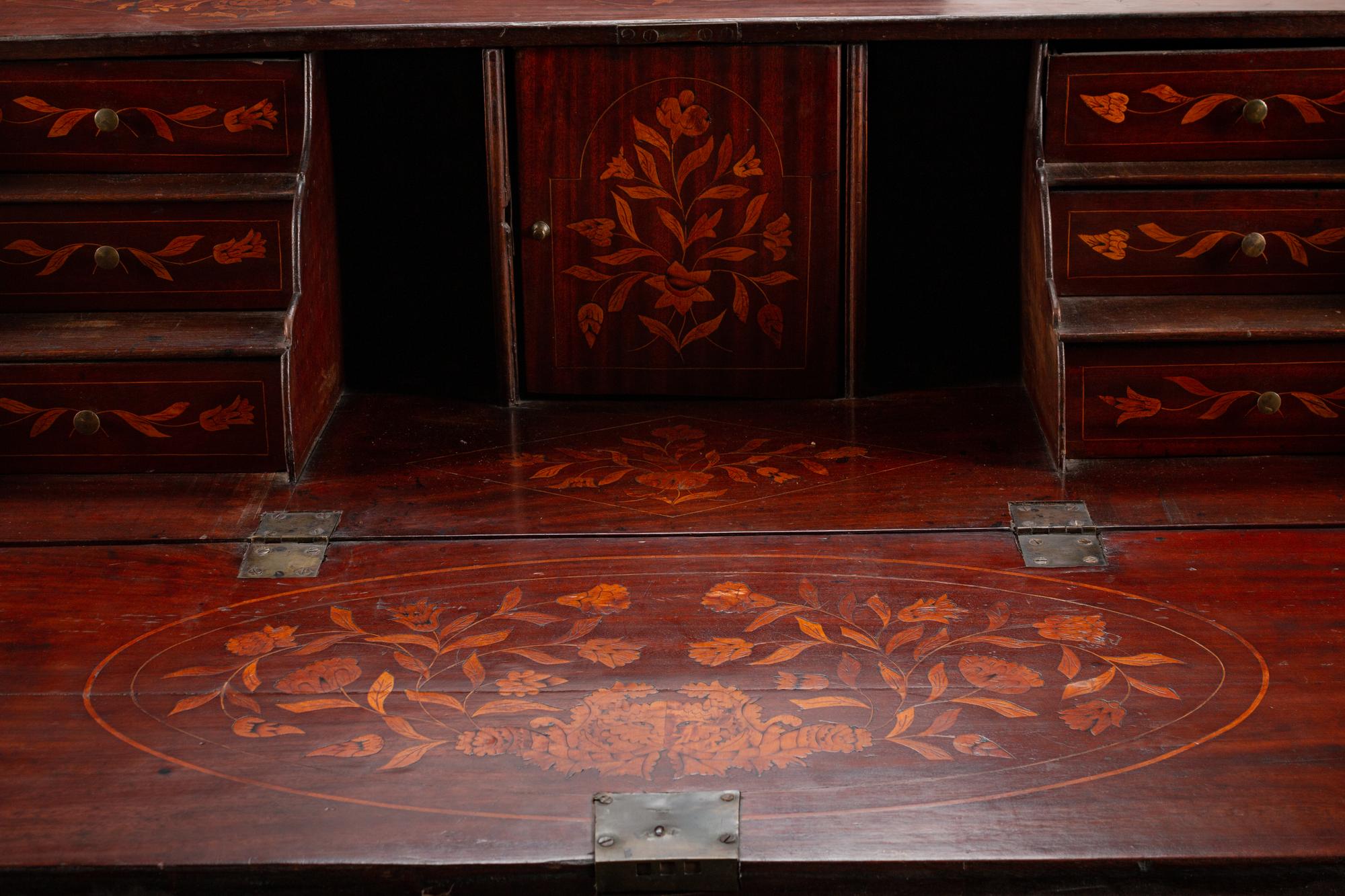 A Dutch Rococo Style Marquetry Slant-Front Desk — 19TH CENTURY