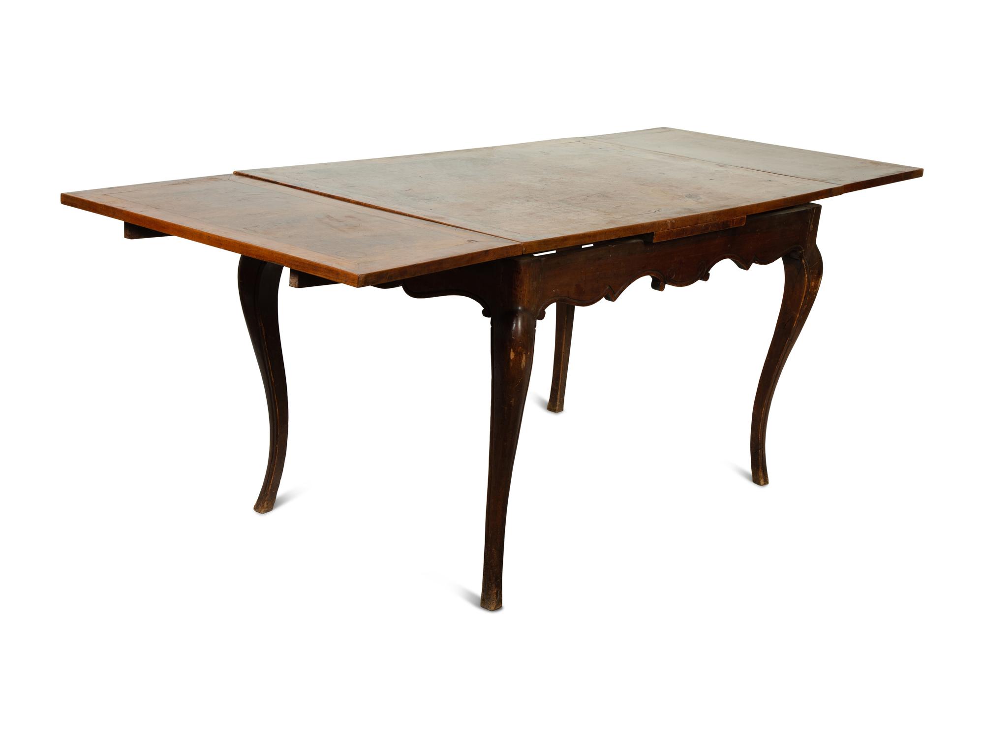 A French Walnut Draw-Leaf Dining Table