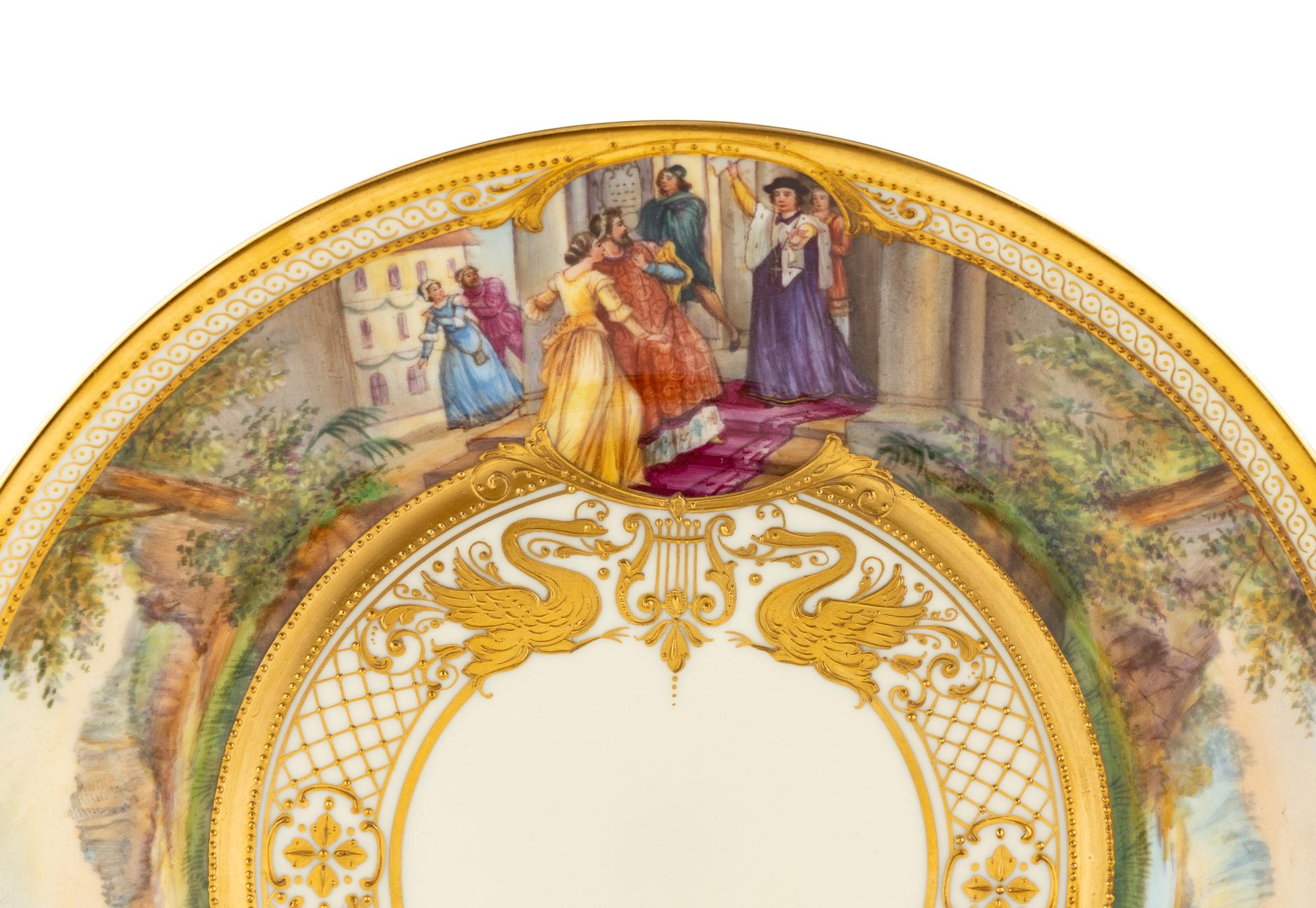A Dresden (Ambrosius Lamm) Porcelain Dinner Service