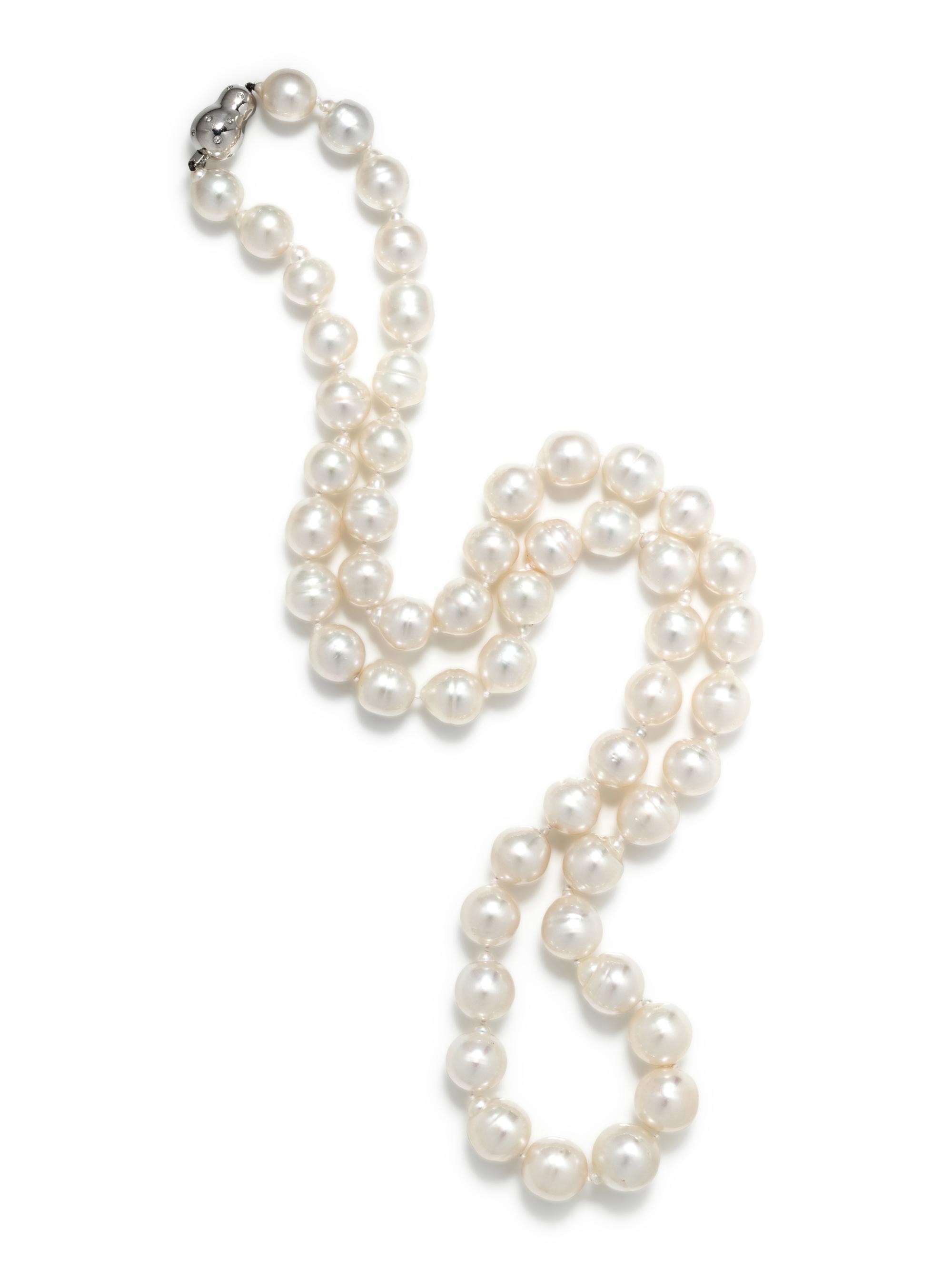 CULTURED SOUTH SEA BAROQUE PEARL NECKLACE