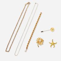 A Collection of Miscellaneous Yellow Gold Jewelry