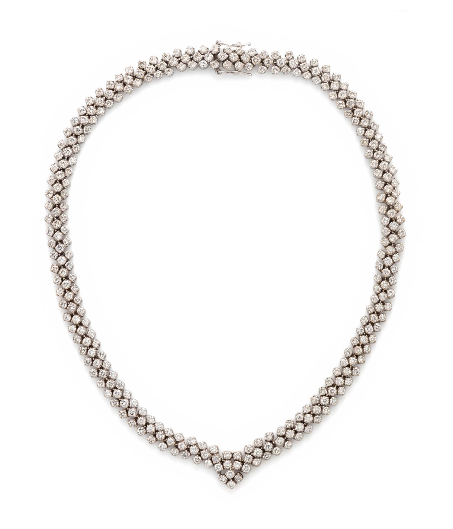 WHITE GOLD AND DIAMOND NECKLACE
