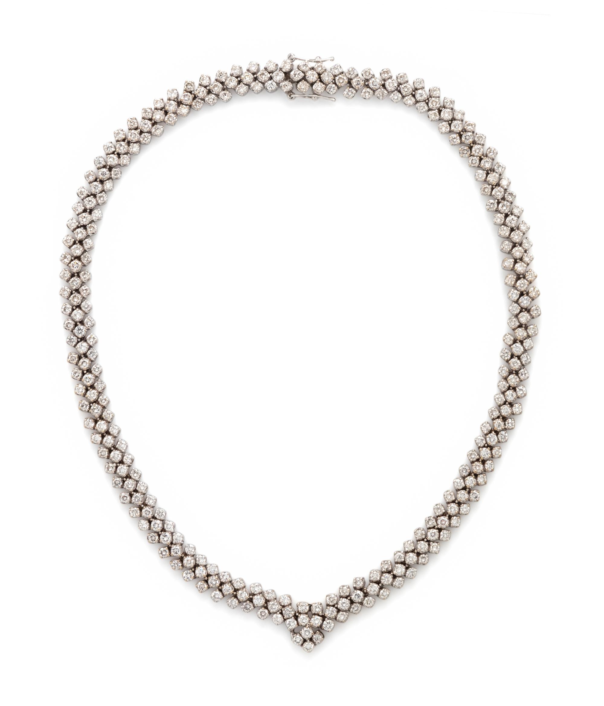 WHITE GOLD AND DIAMOND NECKLACE