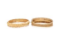 COLLECTION OF YELLOW GOLD BANGLE BRACELETS