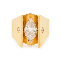 YELLOW GOLD AND DIAMOND RING