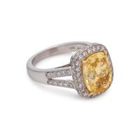 YELLOW SAPPHIRE AND DIAMOND RING
