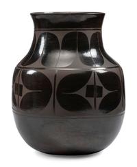 Large Blackware Pottery Jar