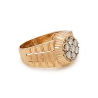 YELLOW GOLD AND DIAMOND RING