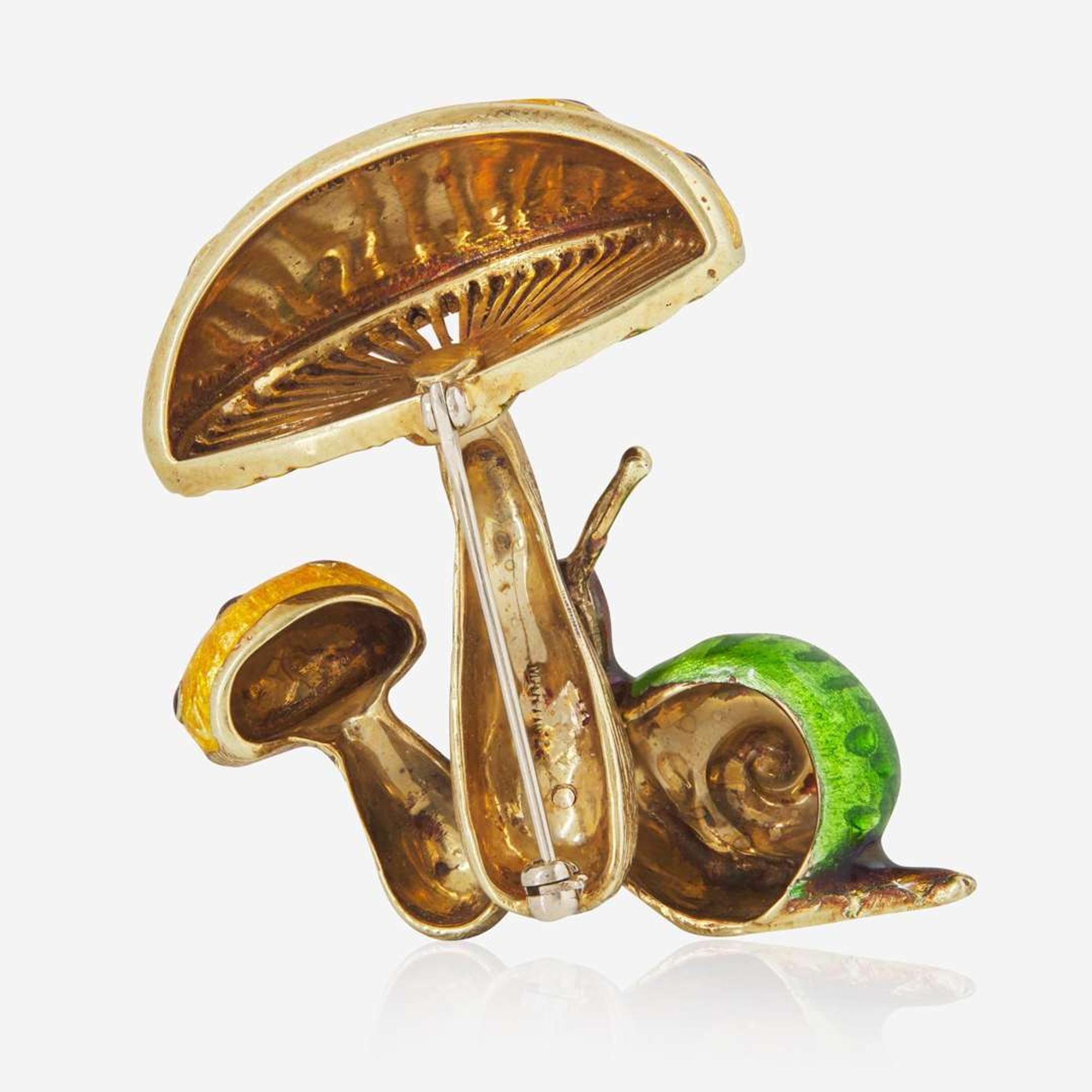 A 14K Yellow Gold and Enamel Brooch