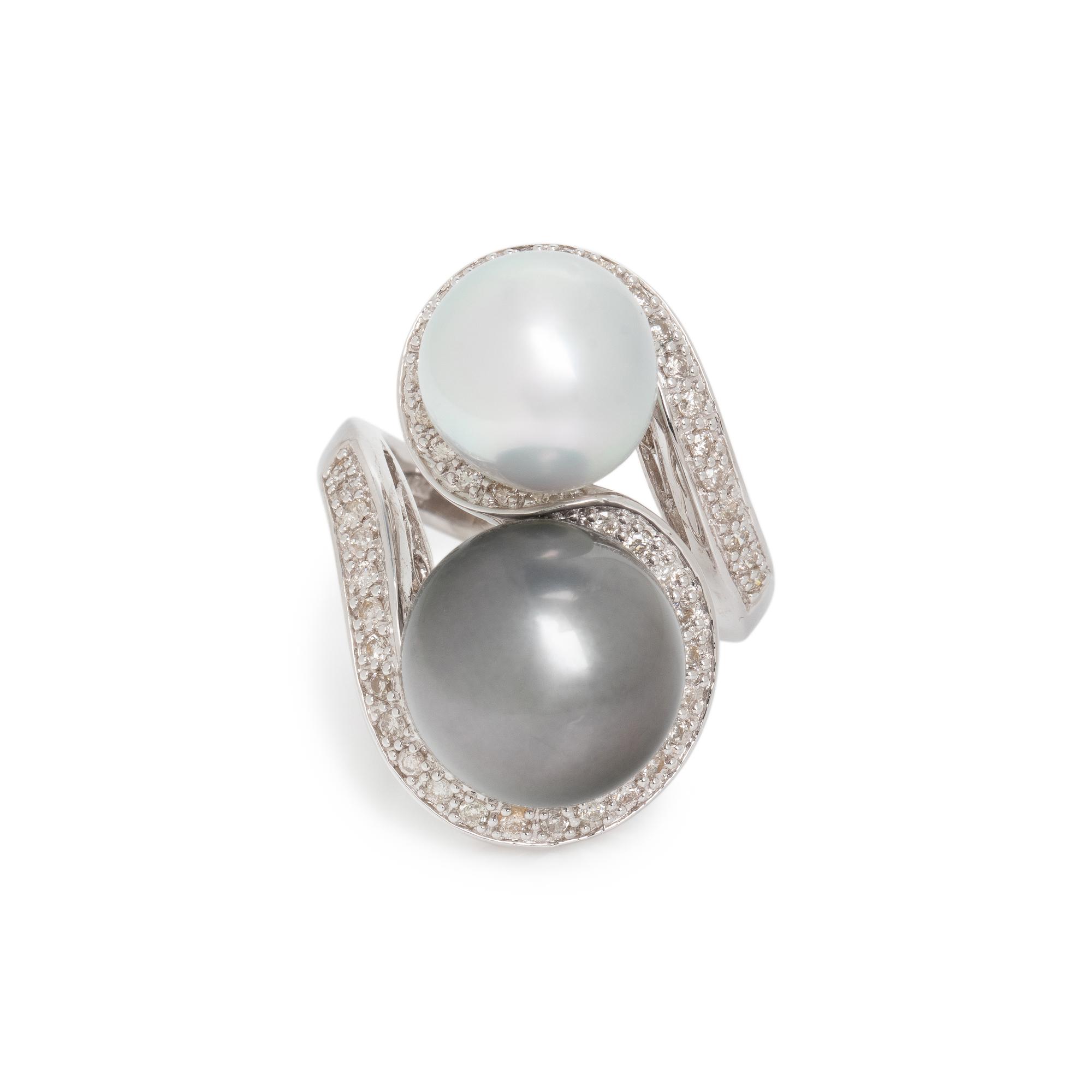 CULTURED PEARL AND DIAMOND RING