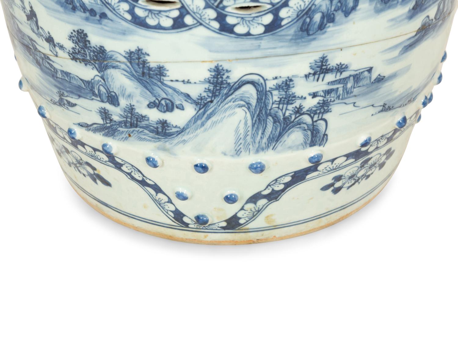 A Chinese Blue and White Porcelain Garden Seat