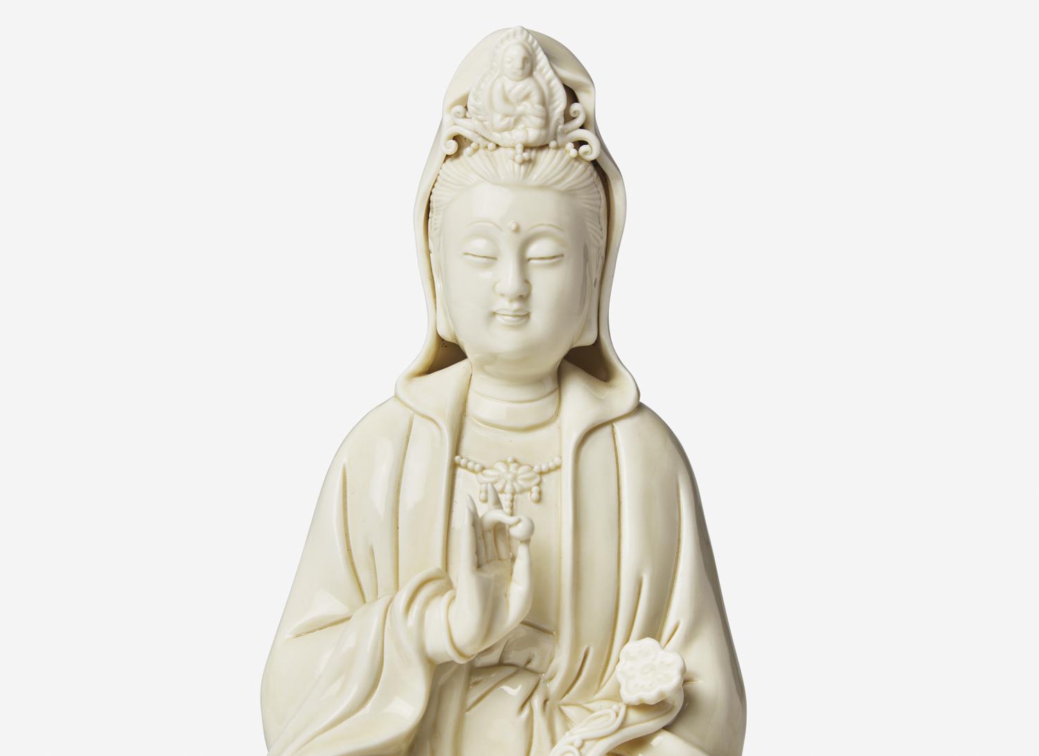A Chinese Dehua Porcelain Figure of Guanyin Seated