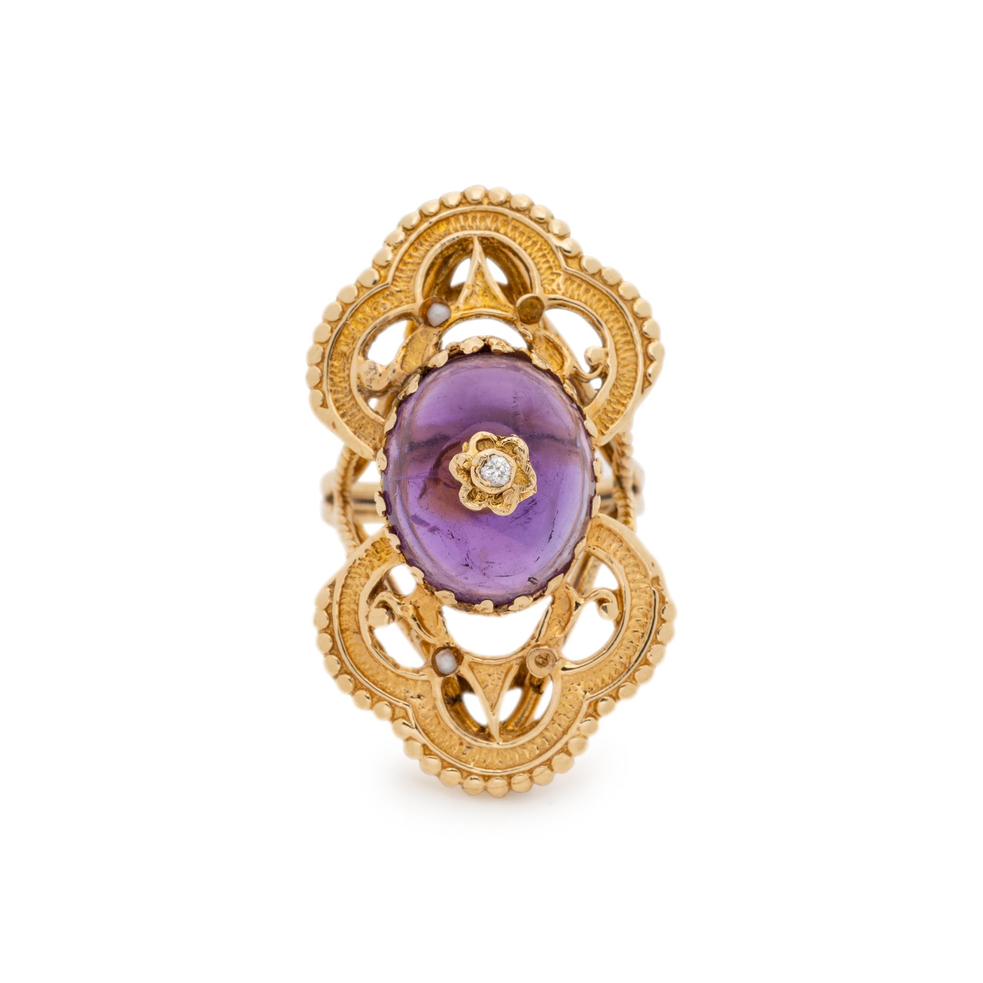 YELLOW GOLD, AMETHYST AND DIAMOND RING