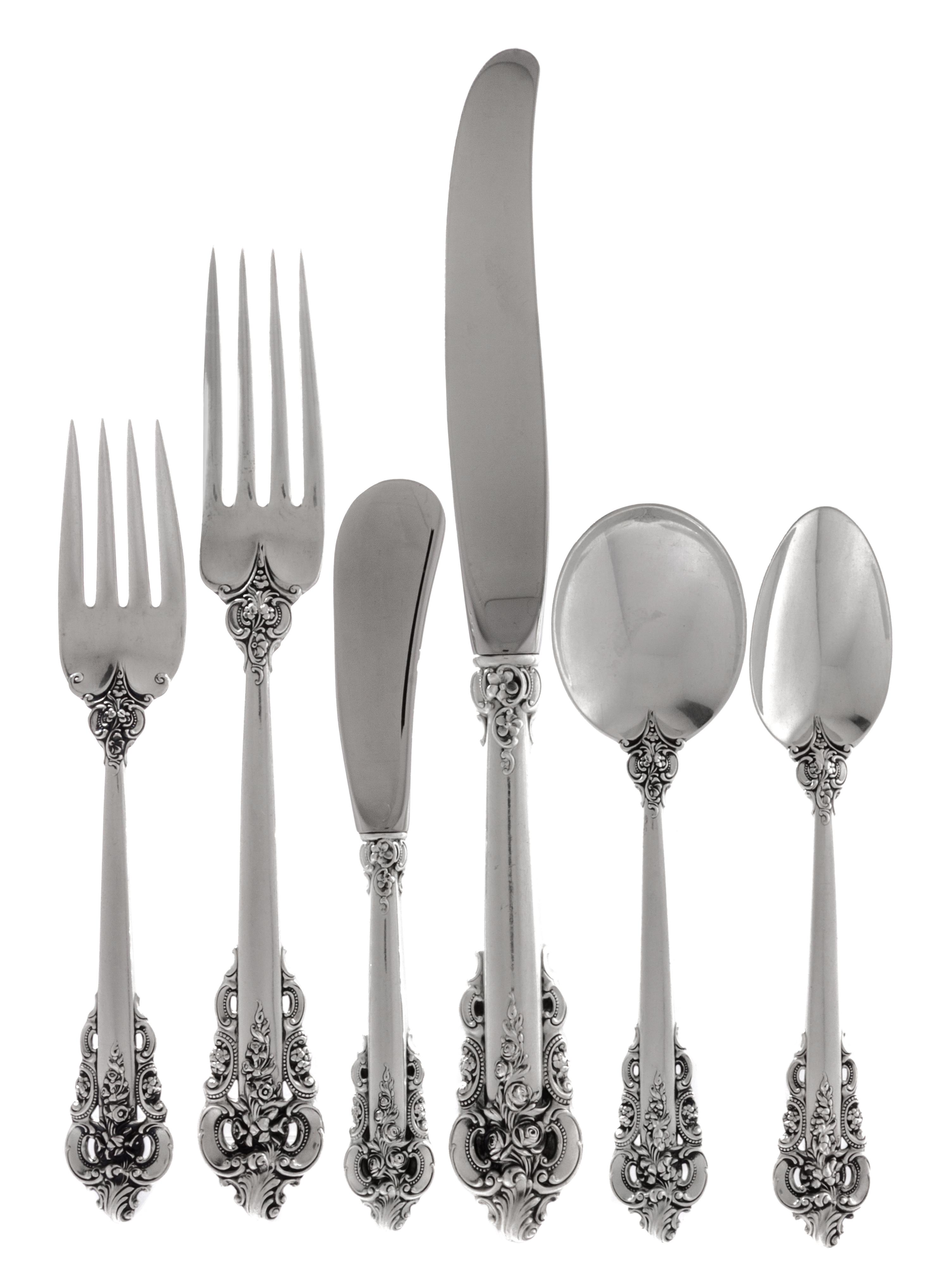 An American Silver Flatware Service, Wallace Silversmiths, Wallingford, CT, Grand Baroque pattern, comprising: 12 dinner knives 12 butt