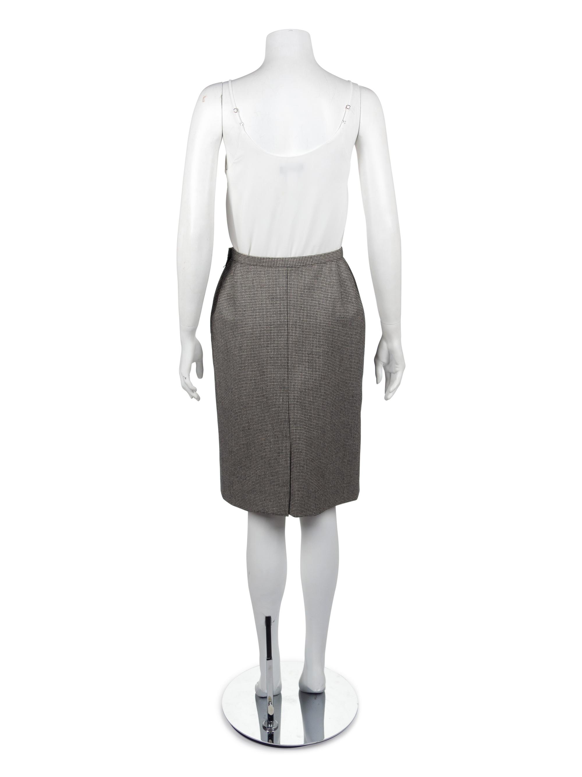 A Group of Bill Blass and Bill Blass for Maurice Retner Dresses and Suits, 1960s-1980s — Sold to benefit the Art Acquisition Fund at the Indianapolis Museum of Art at Newfield.