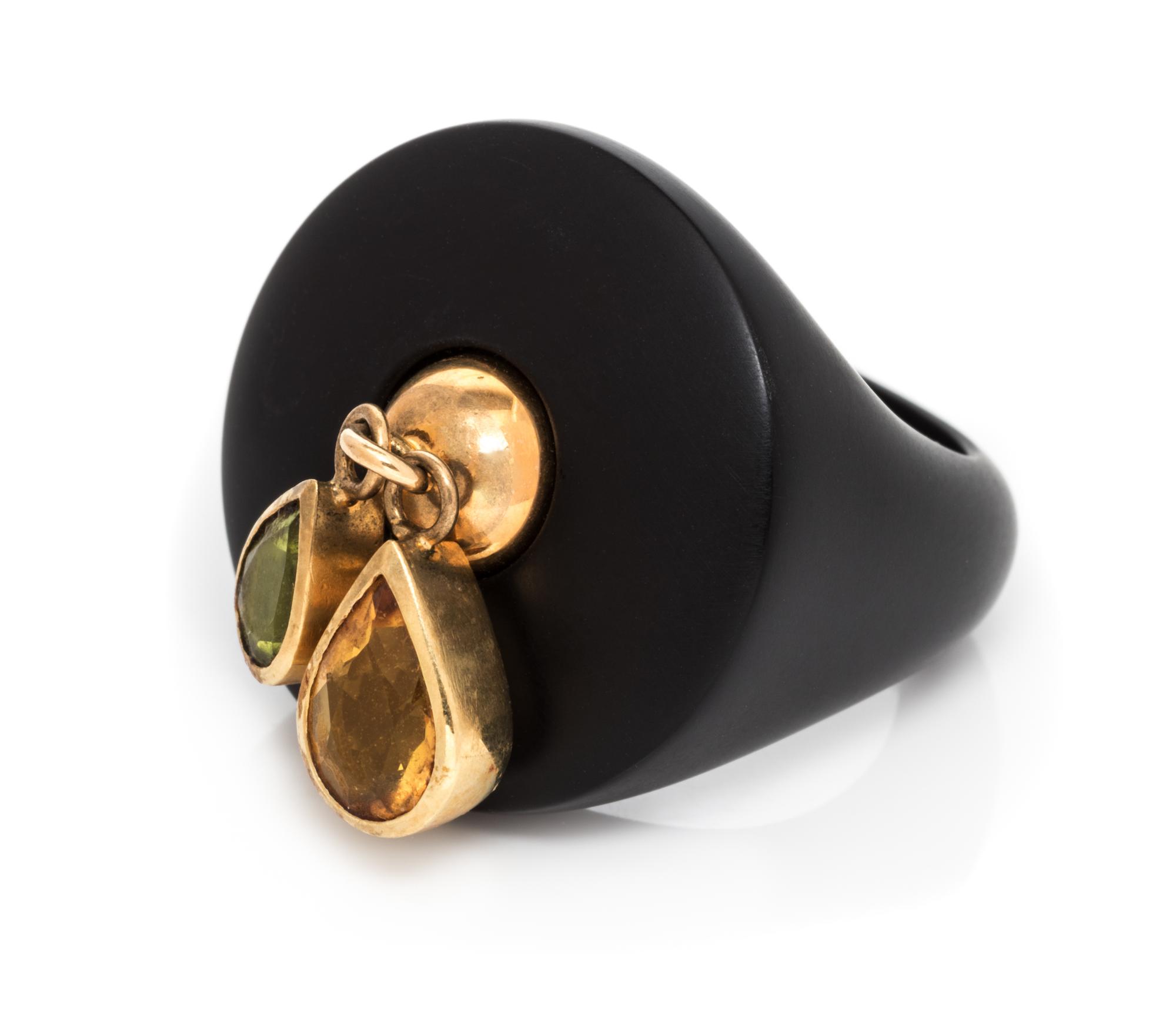 A Yellow Gold, Multigem and Resin Ring, 5.00 dwts.
