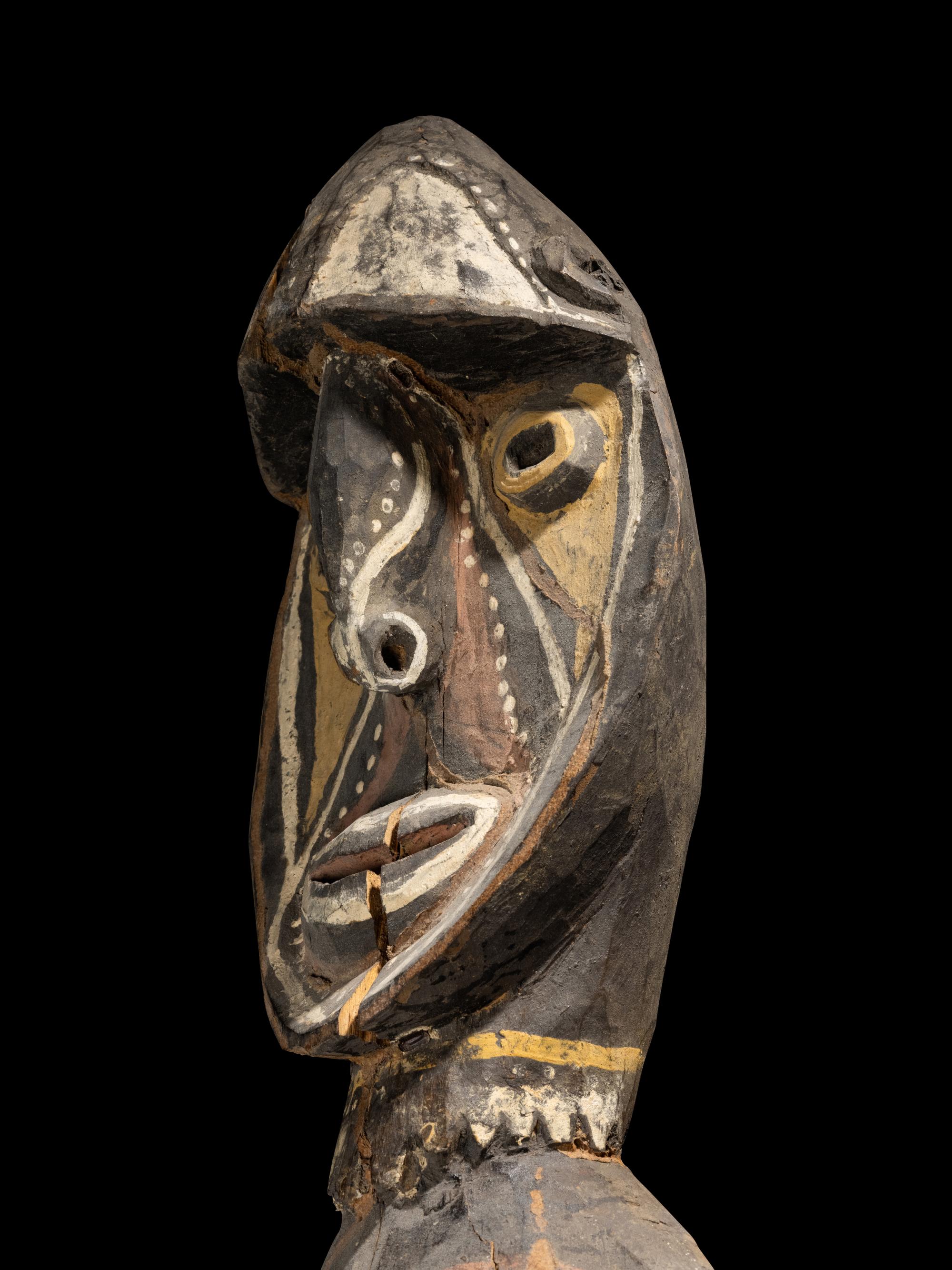 A Kwoma Wood Nowgi Figure
