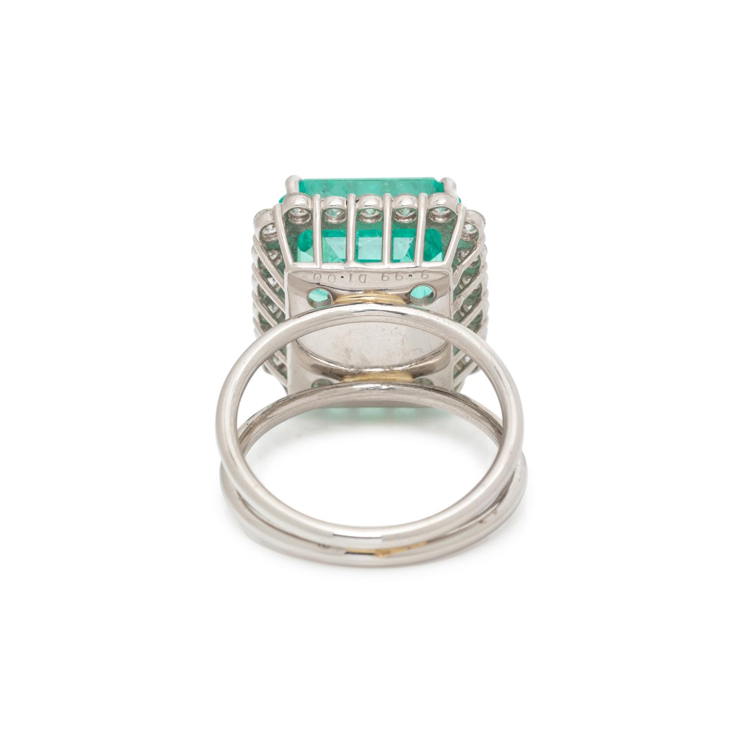 EMERALD AND DIAMOND RING