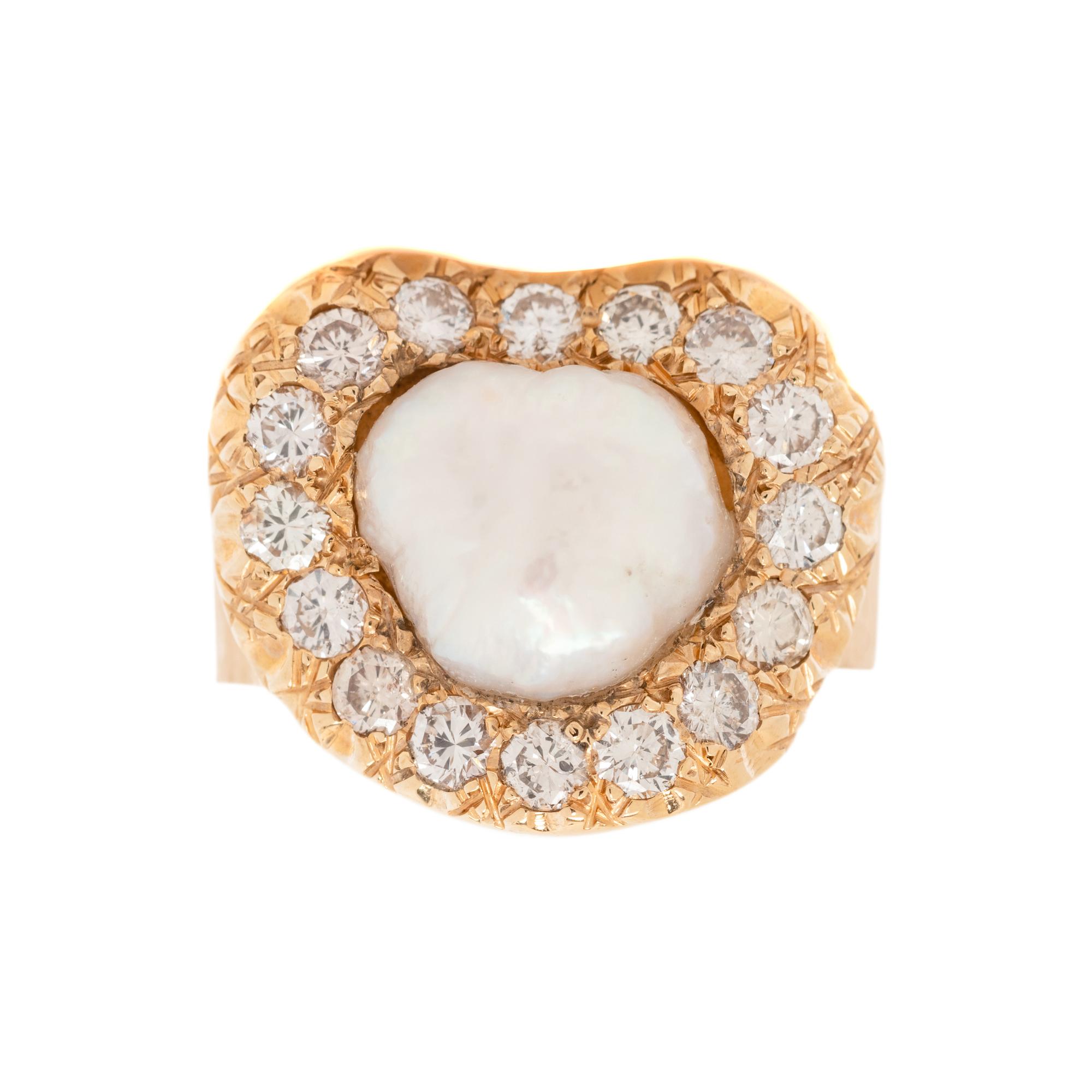 FRESHWATER BAROQUE PEARL AND DIAMOND RING