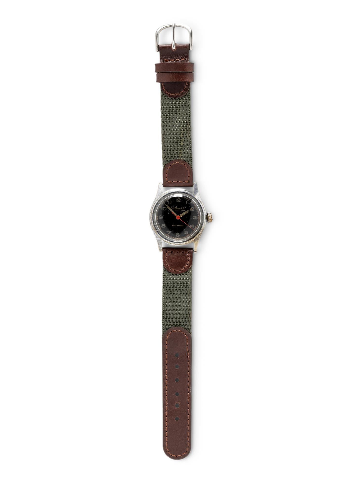 H.Y. MOSER & CIE, REF. 875761 STAINLESS STEEL VINTAGE MILITARY WATCH