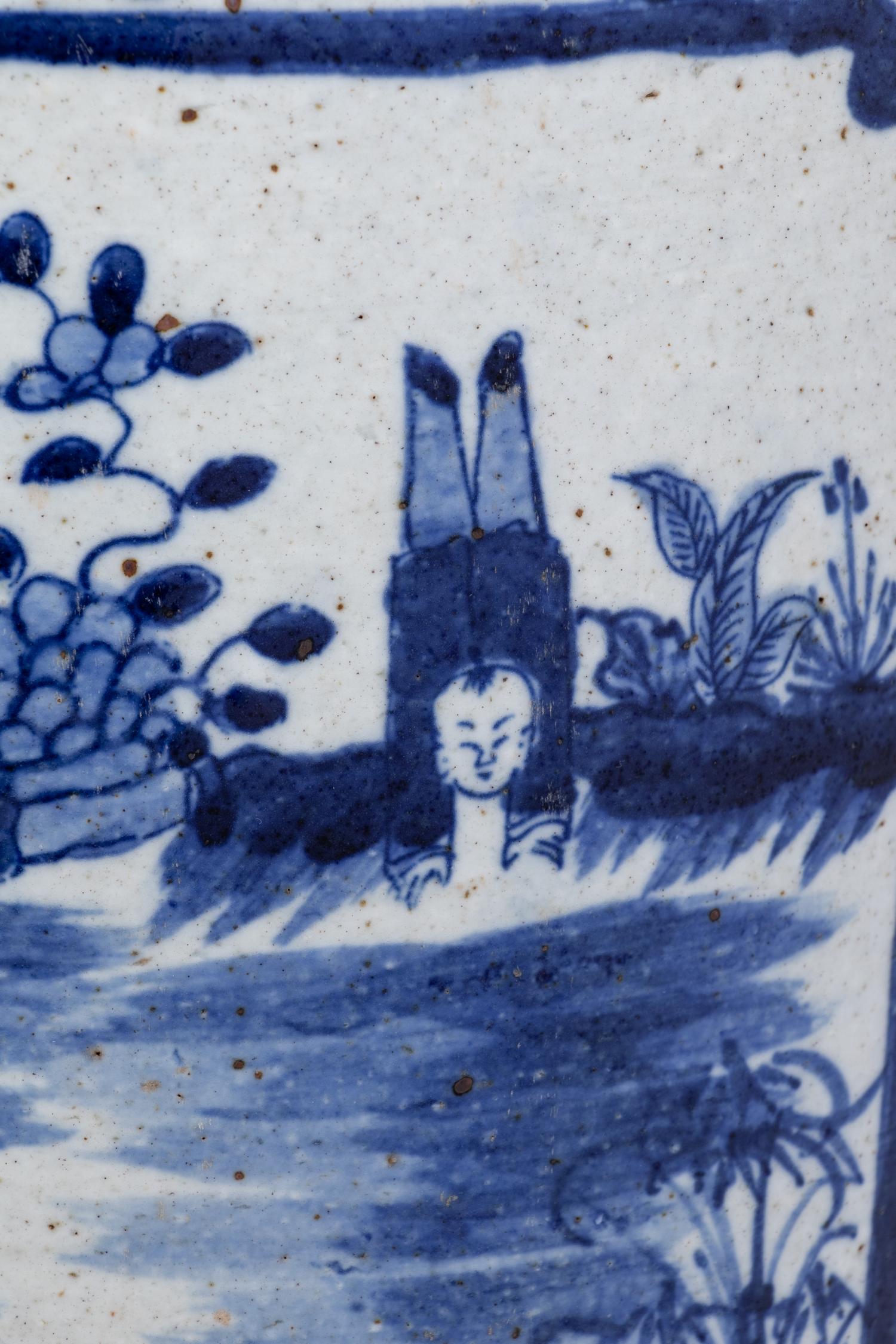 A Chinese Export Blue and White Porcelain Baluster Vase