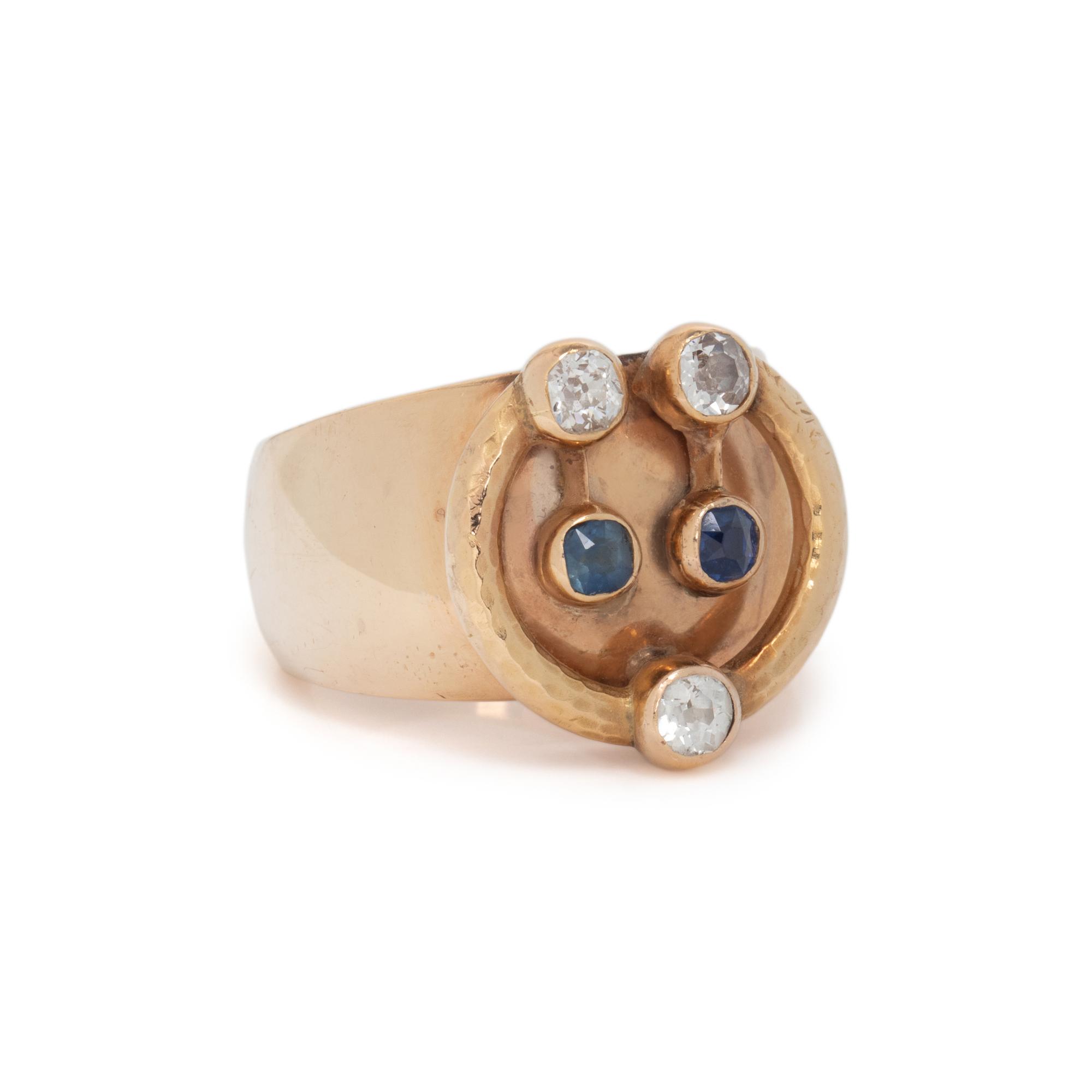 YELLOW GOLD, DIAMOND AND SAPPHIRE RING