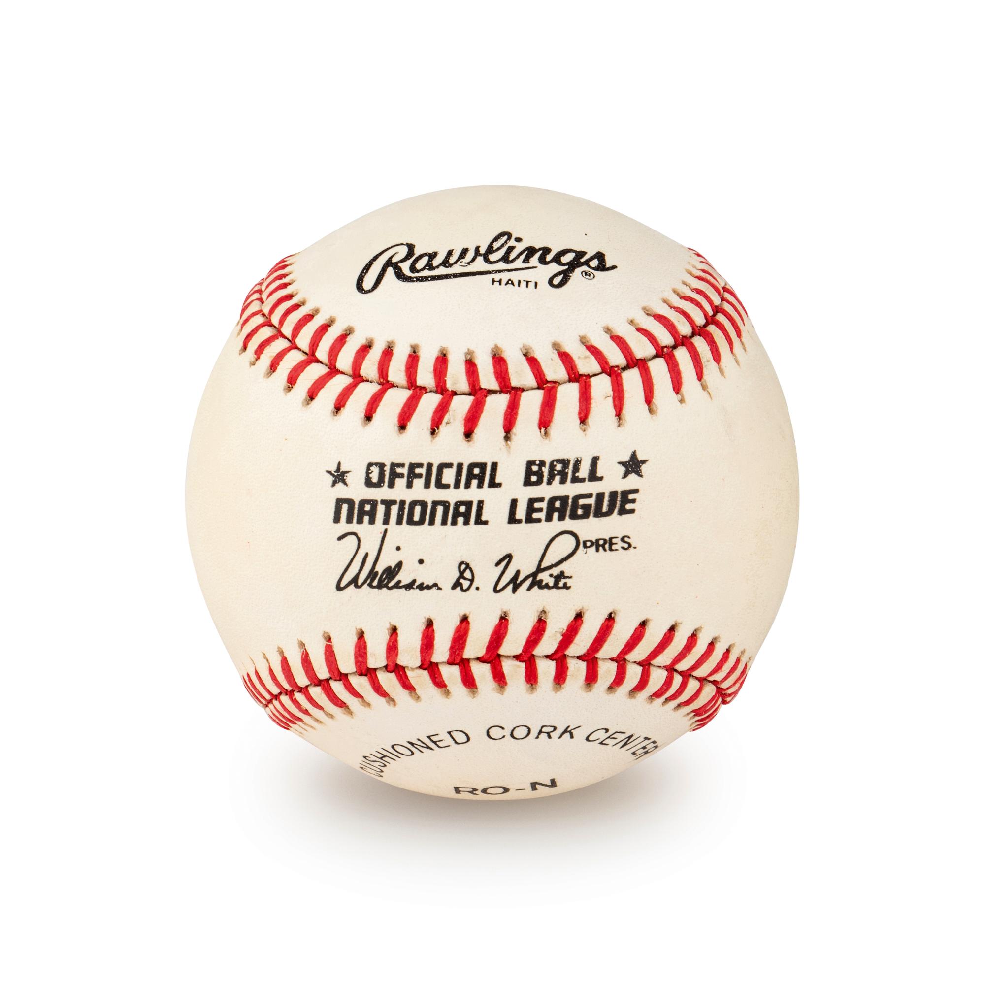 A Willie Mays Single Signed Autograph Baseball (Beckett Authentication Services)