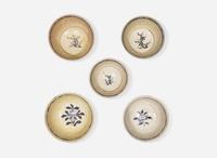 Five Vietnamese blue and white bowls, Le dynasty 15th-16th century 越南青花瓷一組五件 後黎朝 十五或十六世紀