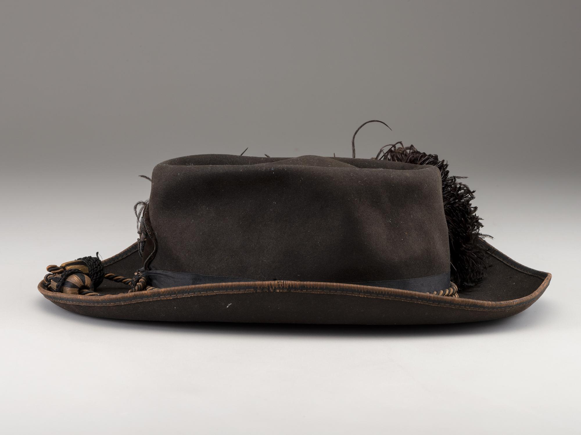 [CIVIL WAR]. Civil War US Officer's slouch hat with regimental number 104.
