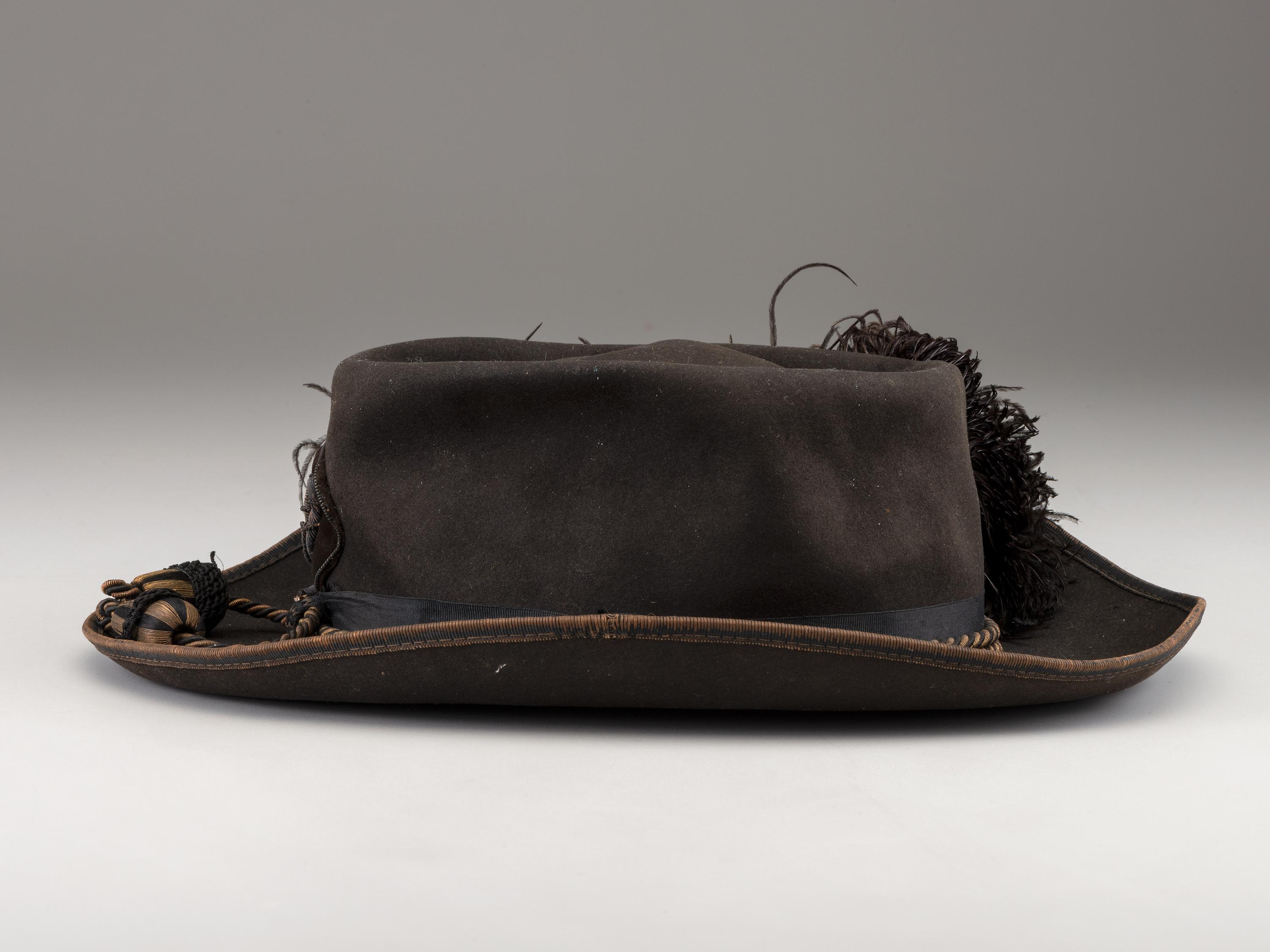 [CIVIL WAR]. Civil War US Officer's slouch hat with regimental number 104.