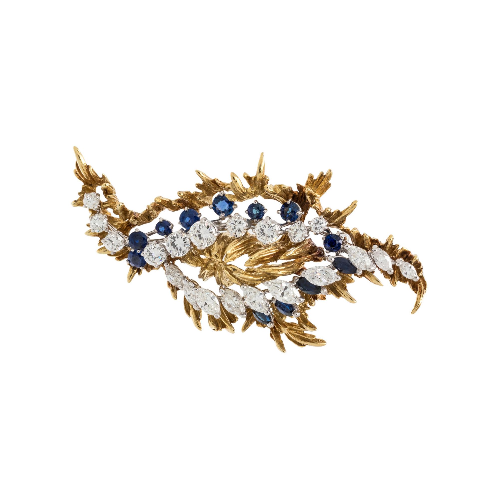 DIAMOND AND SAPPHIRE BROOCH WITH YELLOW GOLD JACKET
