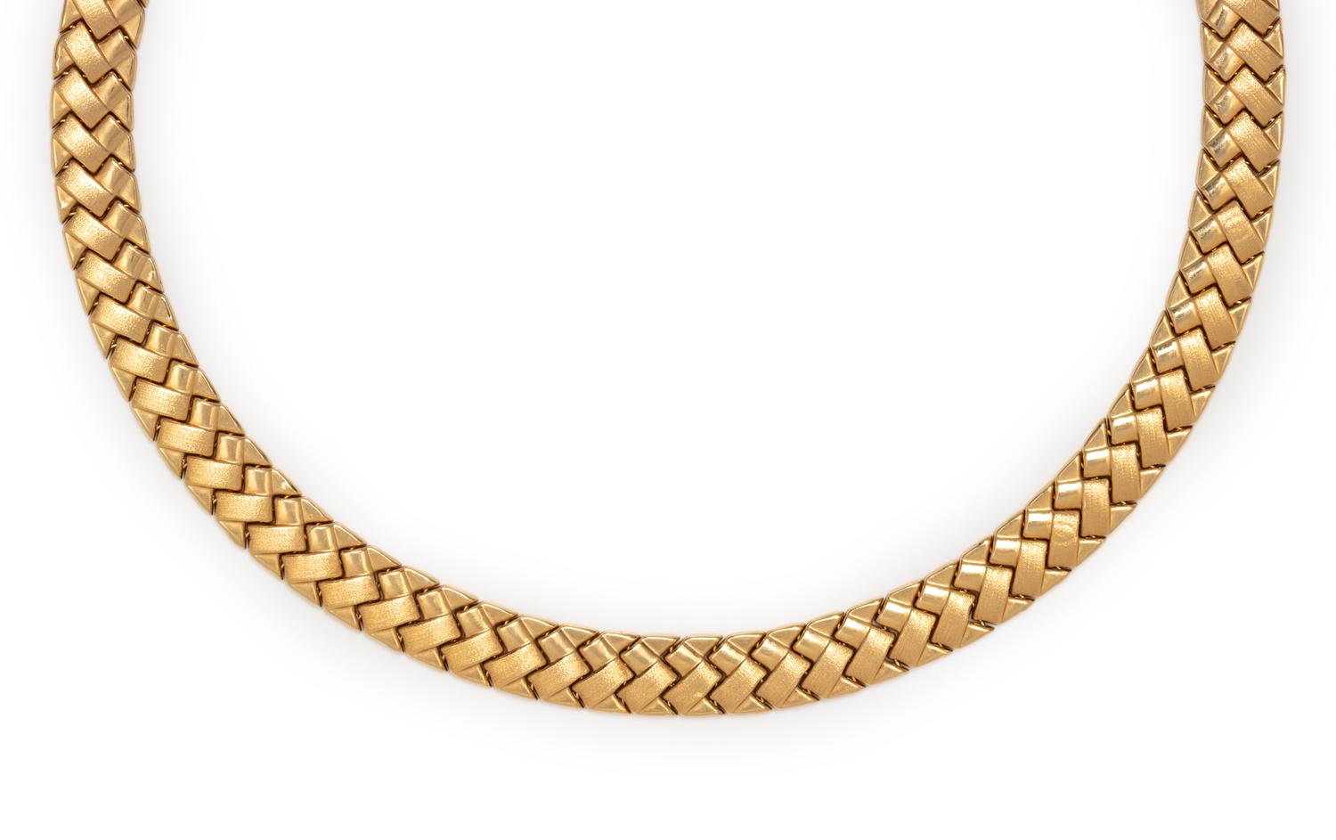 YELLOW GOLD NECKLACE