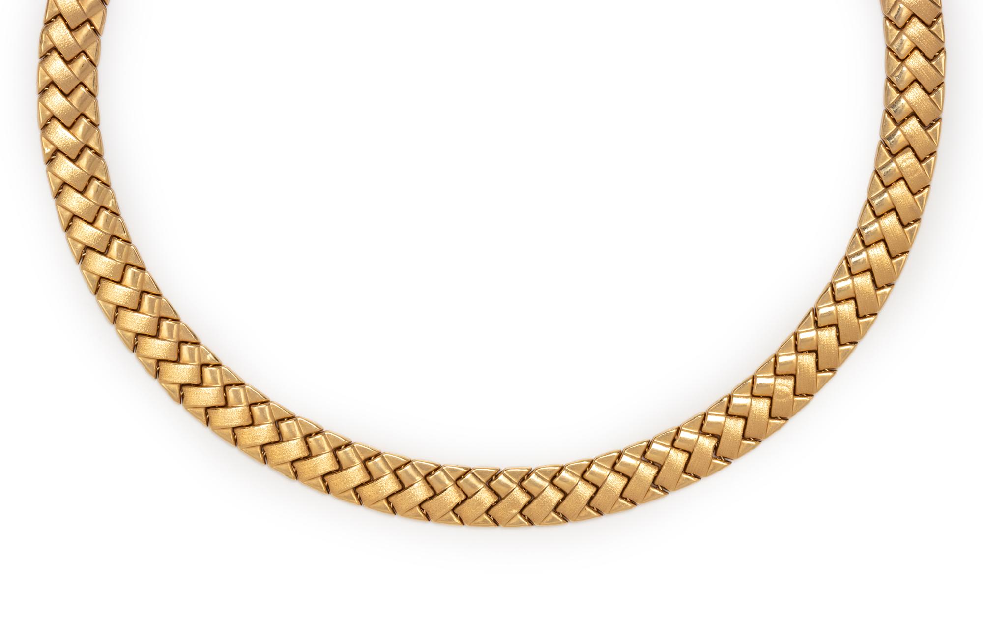YELLOW GOLD NECKLACE