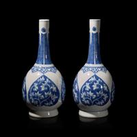 A Pair of Chinese Blue and White Porcelain Bottle Vases, Probably Guangxu Period 或光緒 青花賞瓶一對