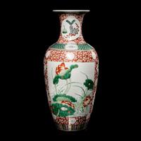 A Chinese Famille Rose 'Lotus' Porcelain Vase, Late 19th-20th Century 晚清-民國 粉彩一路蓮科賞瓶