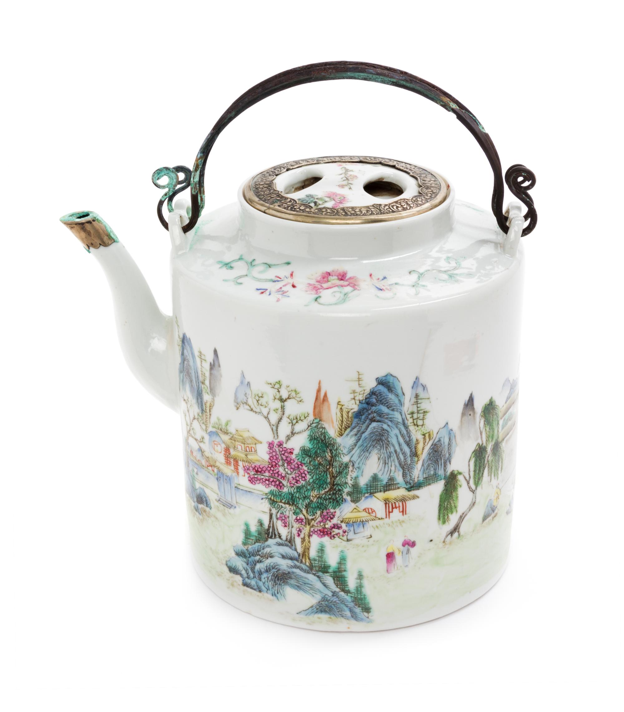 A Large Chinese Famille Rose Porcelain Teapot Height 7 3/4 inches. — 19TH CENTURY