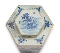 A Pair of Chinese Porcelain Hexagonal Tea Cannisters and Covers