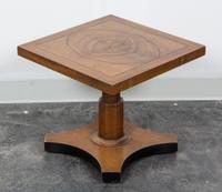 A Baker Furniture Occasional Table Height 16 x width 18 x depth 18 inches. — 20TH CENTURY