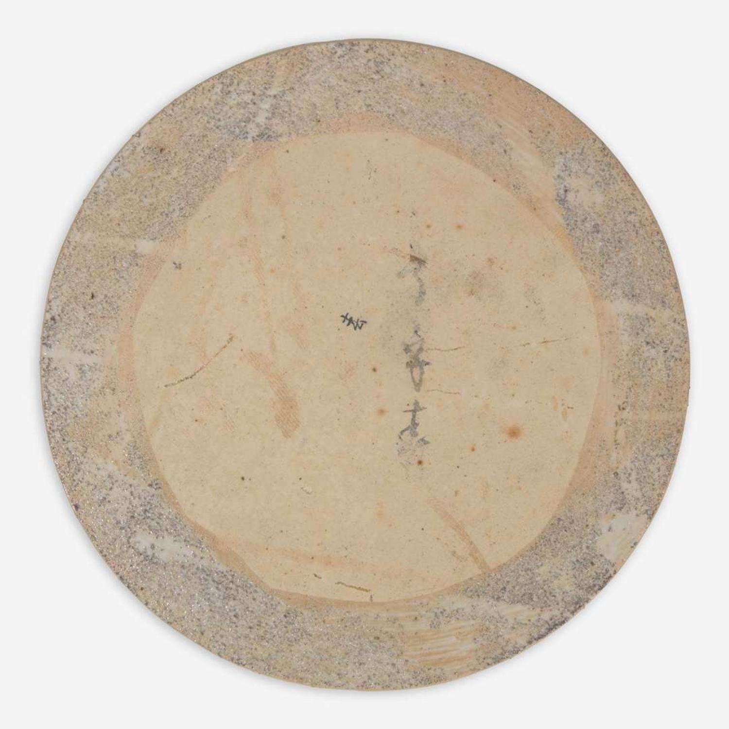 A pair of Chinese famille rose-decorated "meiren" circular plaques 粉彩美人瓷板一对 Late Qing/Republic period ?????