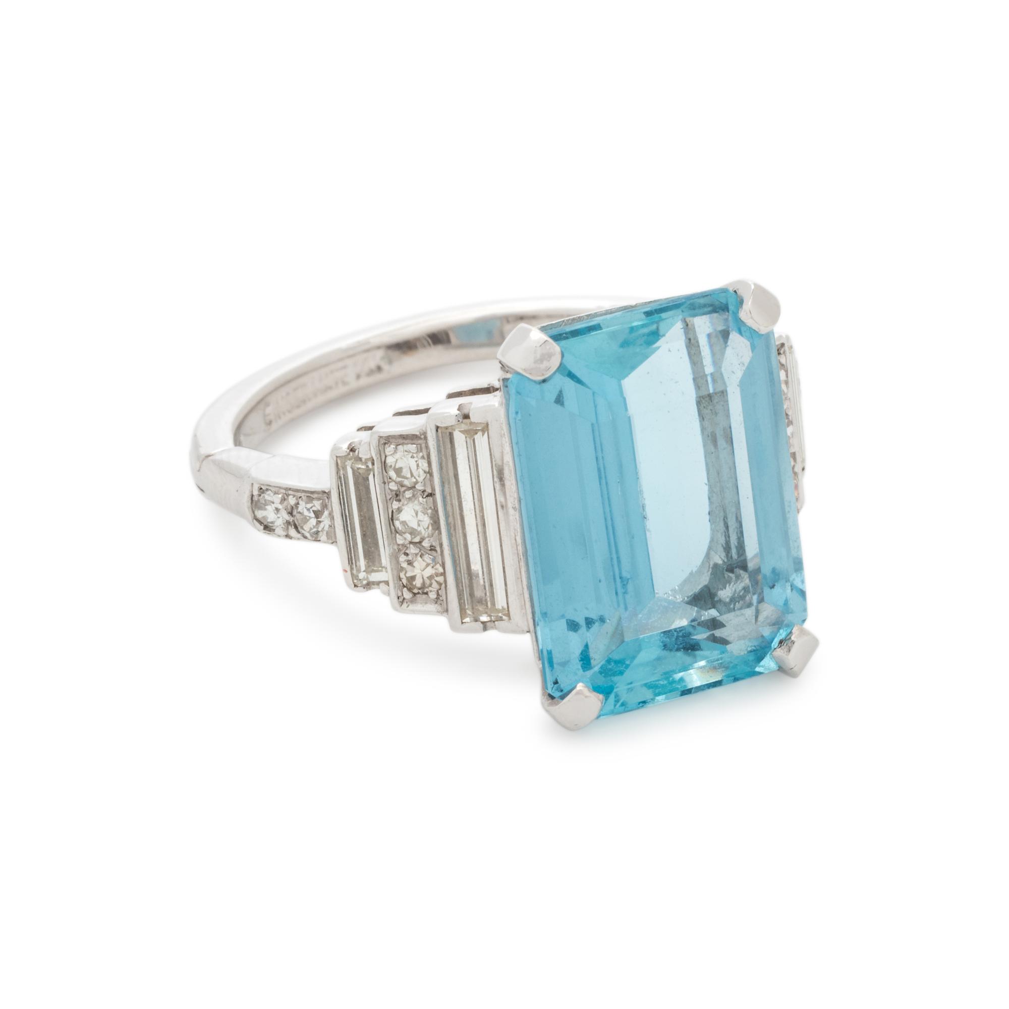 AQUAMARINE AND DIAMOND RING