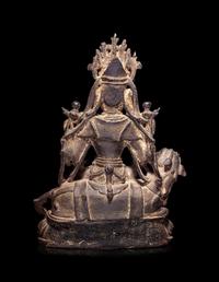 A Bronze Figure of Seated Guanyin