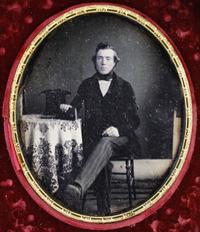 [Daguerreotype] A Fine Portrait in Oval