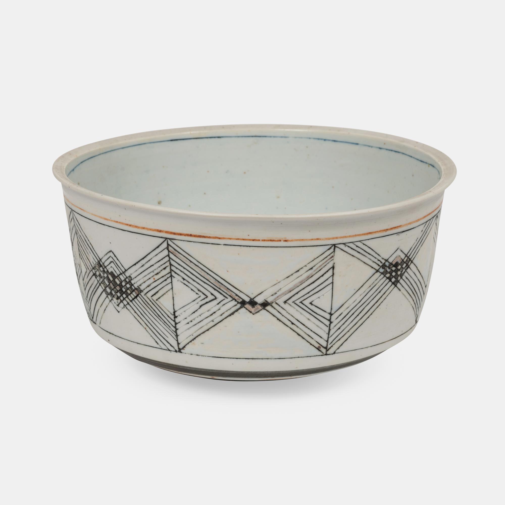 Bowl, 1980