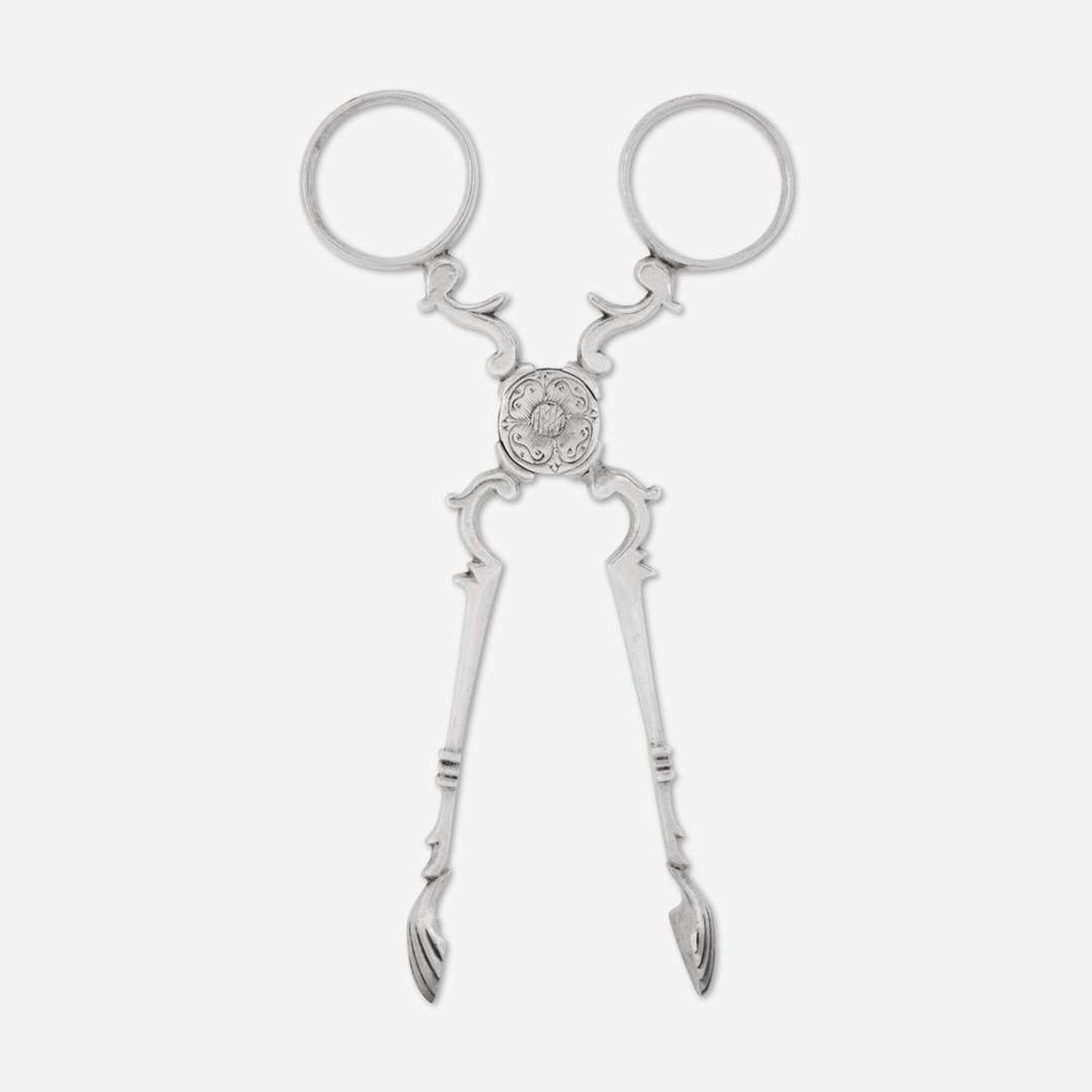 A silver sugar nips William Breed (1719-1762), Boston, MA, circa 1750
