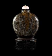 A Hair Crystal Snuff Bottle