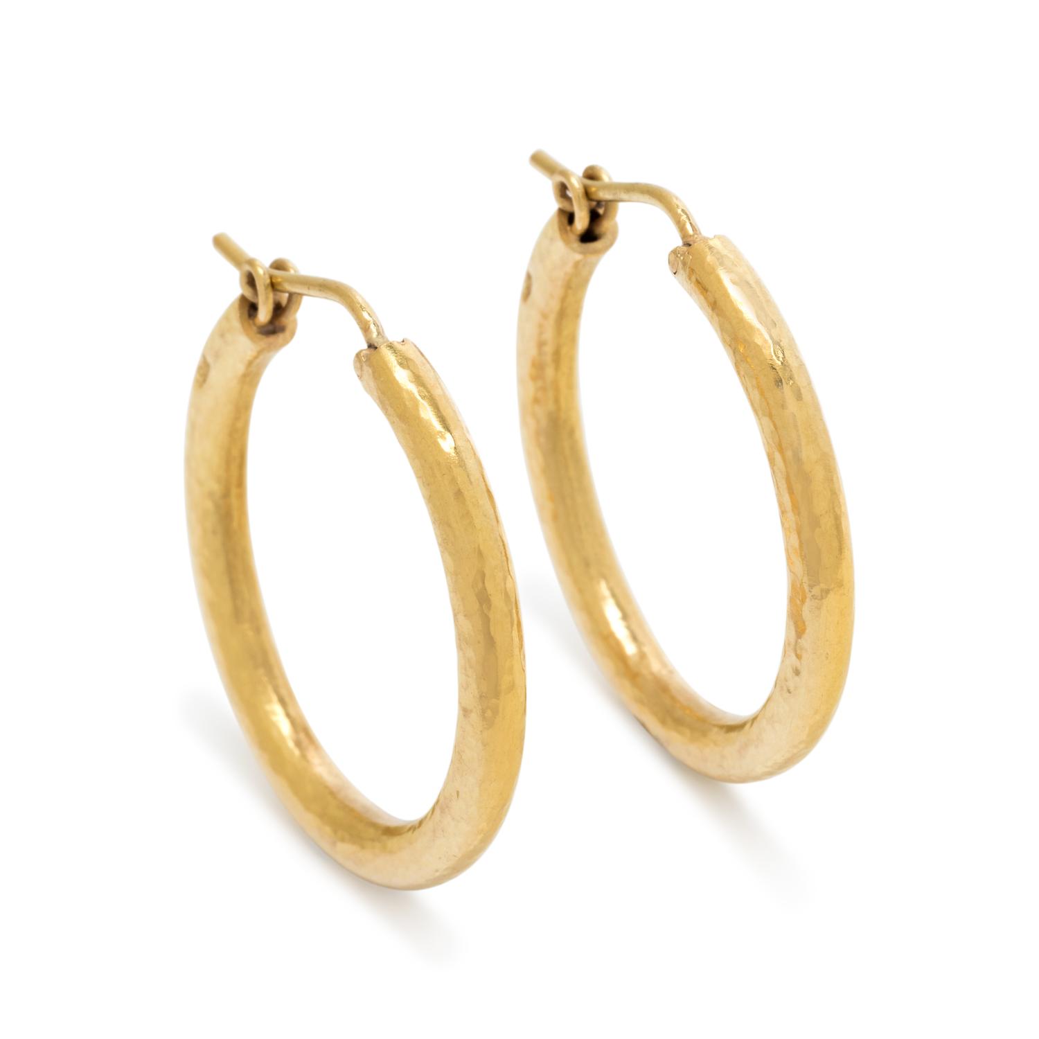 ELIZABETH LOCKE, YELLOW GOLD HOOPS